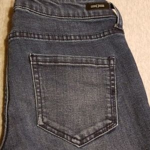 Size 2/26 Liverpool Astrid Crop Dark Wash Jeans